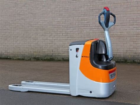 Still Exu Powered Pallet Truck In Risca United Kingdom