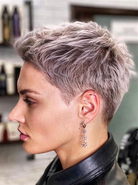 Tagli Capelli Corti Donna 2023 Immagini E Idee Per Il Nuovo Look