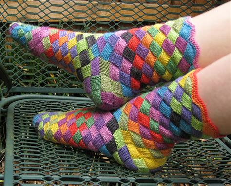 Knit A Pair Of Entrelac Socks Youll Love The Stunning Results