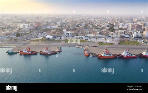 Yanbu saudi arabia hi-res stock photography and images - Alamy