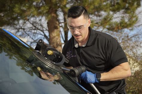 Mobile Windshield and Auto Glass Repair and Replacement Puyallup, WA ...