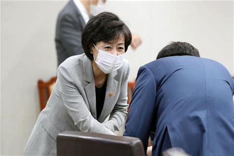 민주 박순애 자진사퇴·해임 촉구”尹도 대국민사과해야” I T N