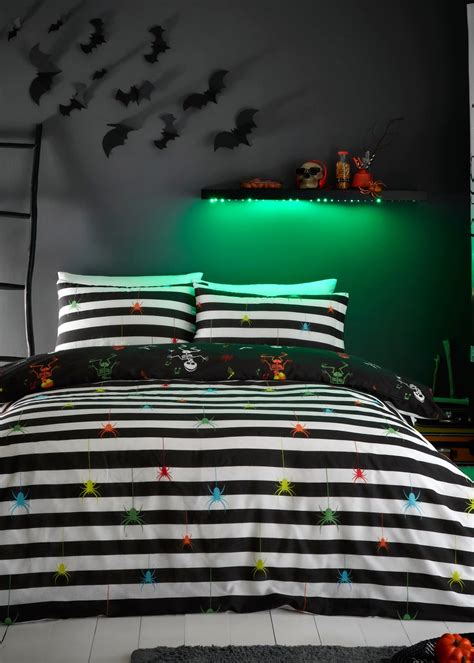 Bedlam Halloween Dancing Skeletons Duvet Cover Set Matalan