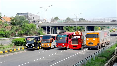 Wow Dijalan Tol Ada Banyak Mobil Bis Telolet Dan Truk Trailer Besar