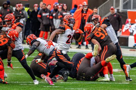 Bengals Blown Out At Home In Battle Of Ohio Browns Win 41 16 Bengals Up North