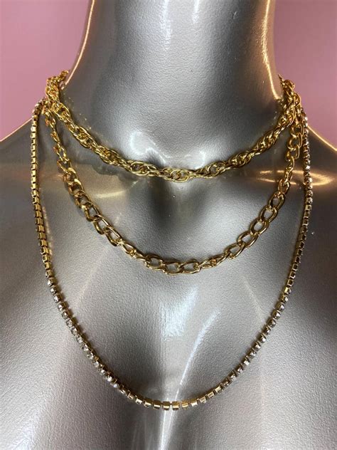 Mix De Colares Correntes Strass Dourado Lavinny Store