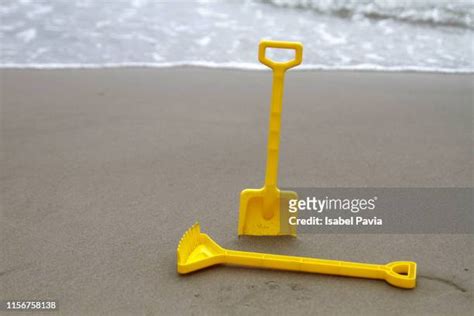 Beach Spade Photos Et Images De Collection Getty Images