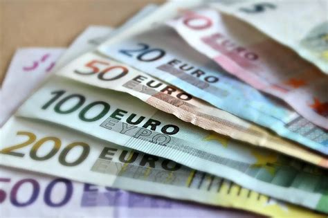 Europäische Zentralbank senkt Zinsen erneut 5 Minuten