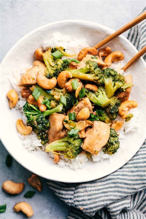 Garlic Chicken And Broccoli Cashew Stir Fry The Recipe Critic