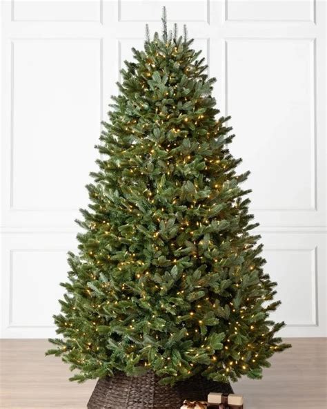 Our Honest Review Of Balsam Hill S Artifical Christmas Tree Hgtv