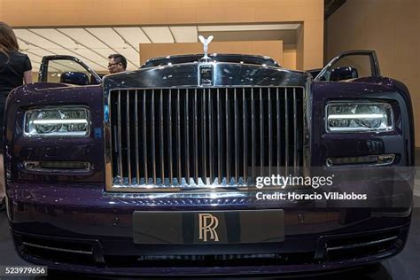 85 Rolls Royce Phantom Series Stock Photos, High-Res Pictures, and ...