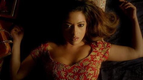 Ragini MMS Returns 1x01 Sex Shaadi MMS Trakt