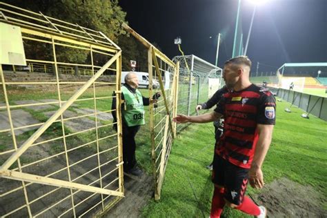 Po meczu GKS Katowice Górnik Zabrze Łukasz Podolski kazał otworzyć