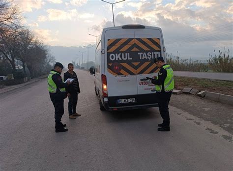 Okul servislerine sıkı denetim Onlarca araç trafikten men edildi