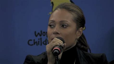 Tamia – Still (Live) At World Children’s Day - Singersroom.com