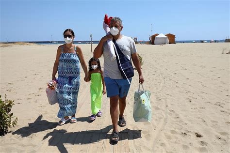 La Incidencia Del Coronavirus 242 18 Desciende 22 Puntos Durante El