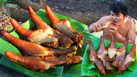 Cooking 5 Pork Tails with Sticky Honey,Sugar Cane,Water Melon Recipe - Stew Pig Tail Eating So ...