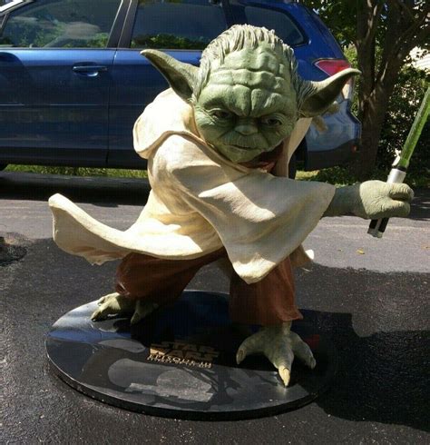 Life Size Star Wars Yoda Statue From Revenge Of The Sith Star Wars