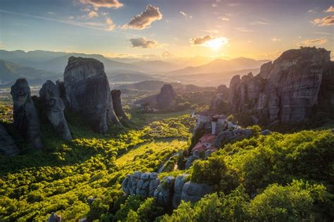 Premium Photo | Sunset over monasteries of meteora