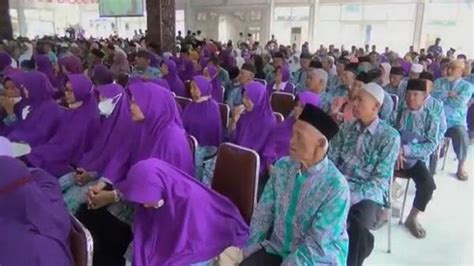 Terkendala Visa Puluhan Jemaah Calon Haji Asal Kendal Tertunda