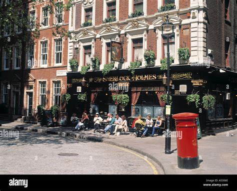 Sherlock Holmes Pub, London, England Stock Photo - Alamy