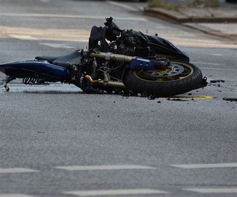 Poznań 51 letni motocyklista zginął w wypadku Koszmar na torze