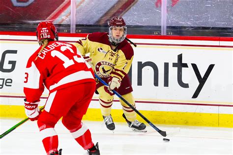 Nwhl Roundup Accursi Back With Beauts Pilch Jumps To Nhl Six Sign Beres