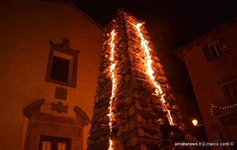 Abbadia S Salvatore Le Fiaccole La Notte Pi Attesa Dellanno