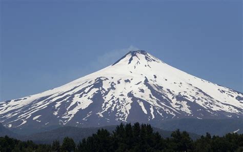 NV Chile decretó alerta naranja en el volcán Villarrica