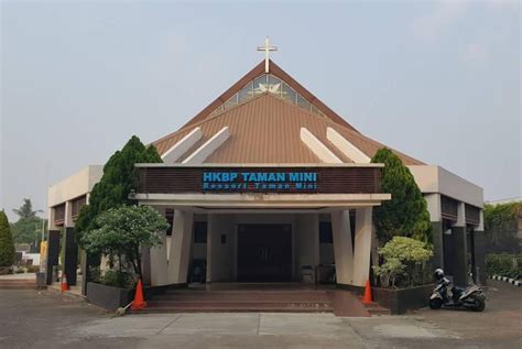 Bangunan Beberapa Gereja Hkbp Di Jakarta Part 1 Rindonesia