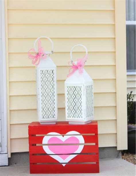 12 Valentines Day Porch Decor Ideas — Bees And Roses Gardening Tips