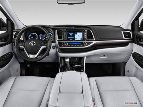 2014 Toyota Highlander: 79 Interior Photos | U.S. News