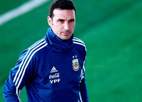 Se conoció el millonario sueldo que cobra Lionel Scaloni como DT de