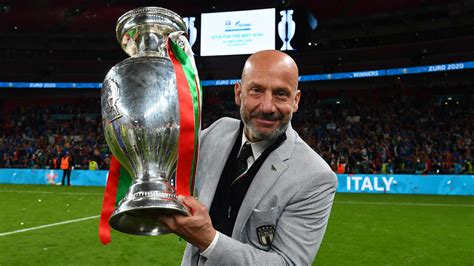 Fallece Gianluca Vialli Leyenda De Italia Sobre La UEFA UEFA