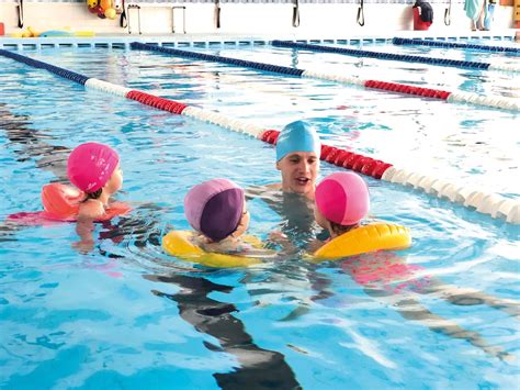 Corso Istruttore E Istruttrice Di Nuoto Aics Piscina Gymnasium