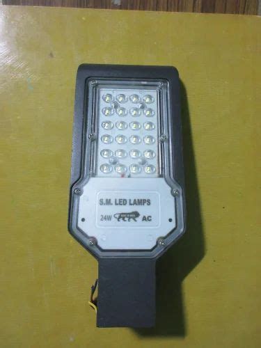 Pure White CE 220v AC LENS TYPE LED Street Lamp Aluminium 100W At Rs