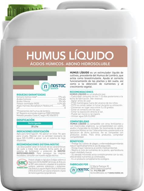 Humus líquido de lombriz soltando tierra