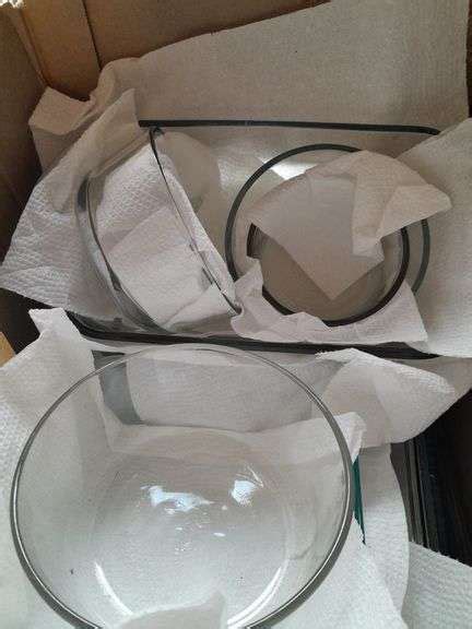 Anchor Glass Dishes With Lids, Pyrex Glass Pans, Anchor Glass Dishes No Lids - Baer Auctioneers ...