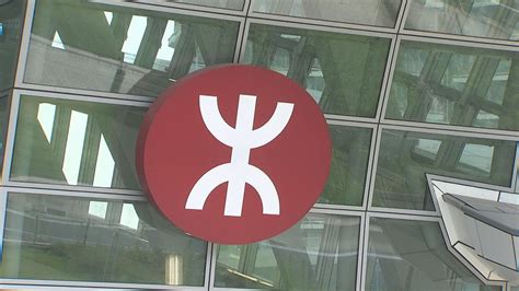 【最新】港鐵柯士甸、尖沙咀及尖東站出入口重新開放 無綫新聞tvb News