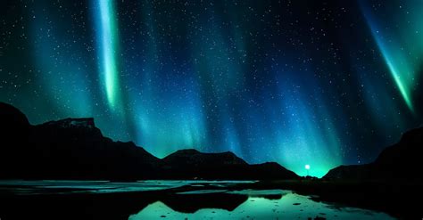 Beautiful Aurora Borealis in the Night Sky · Free Stock Photo