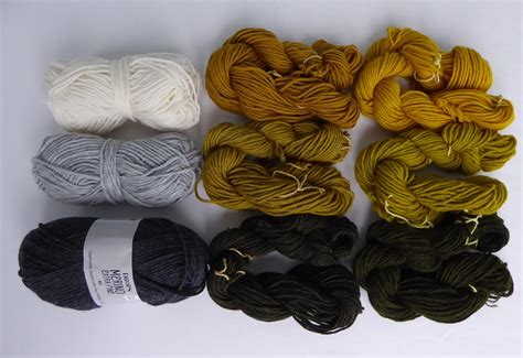 wool tribulations  hand spinning  herbal dyeing dyeing wool