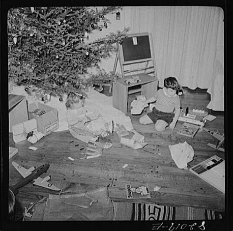 Vintage Christmas Photographs From World War Ii