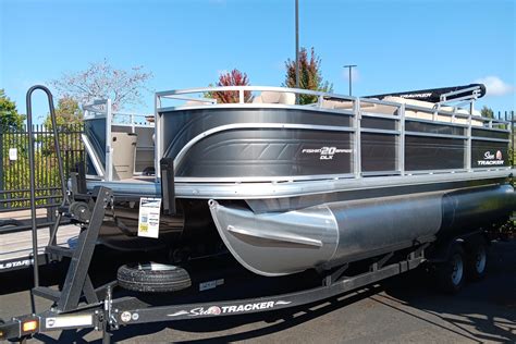 New Sun Tracker Fishin Barge Dlx Lacey Boat Trader