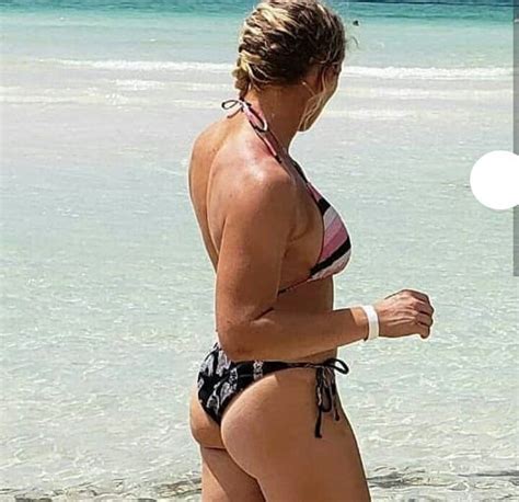Hot Sexy Lacey Evans Bikini Pics