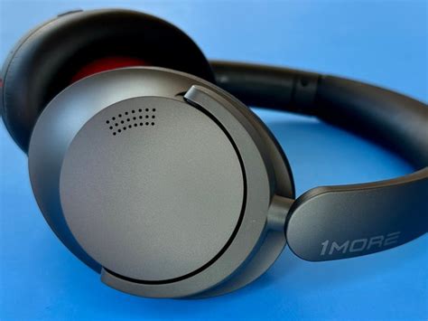 The 6 Best Noise Cancelling Headphones Winter 2024 Reviews