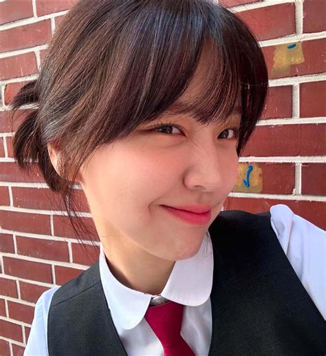 블라인드 블라블라 지은 눈나 여고생이라 해도 믿을듯