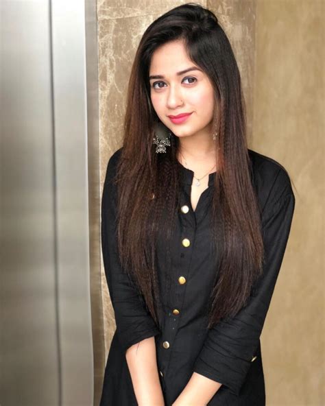 Tiktok Star Jannat Zubair Dazzles In Color ‘black Iwmbuzz