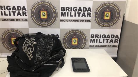 Brigada Militar de Getúlio Vargas prende homem por roubo a pedestre