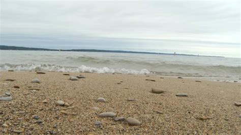 Sights and Sounds: Traverse City Beaches – 9&10 News