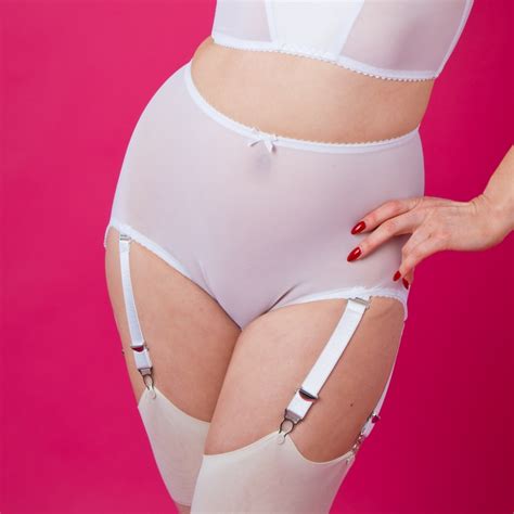 049 Powernet Support Girdle With 6 Detachable Metal Suspender Straps